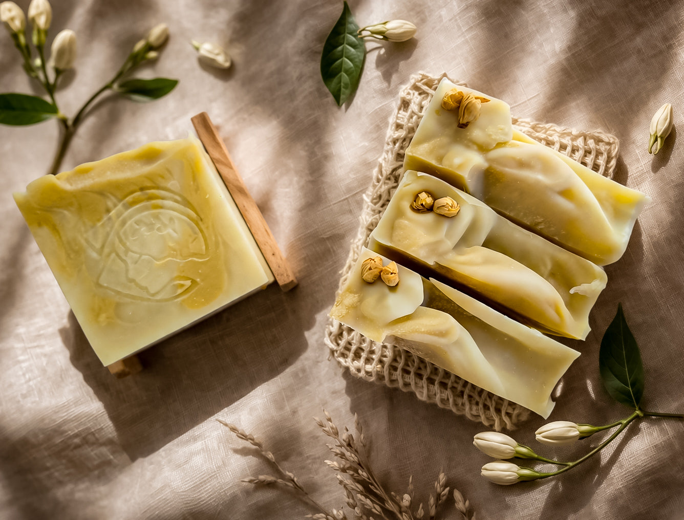 Jabón de Jazmín Natural– Limpieza Nutritiva & Aroma Floral
